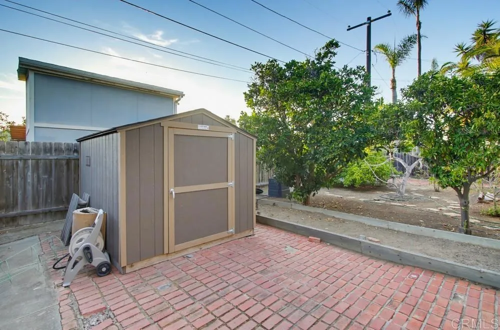 https://cdn.realtyfeed.com/cdn/127/306778813/50e2f32b5a8a70e965609c8c07c4904a.webp