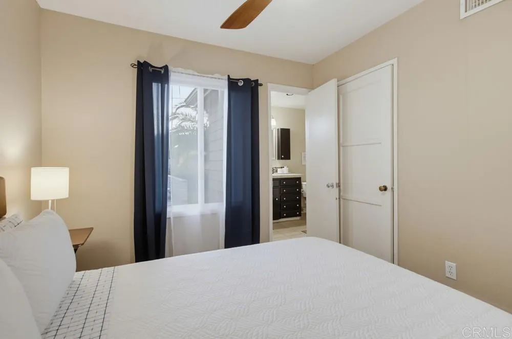 https://cdn.realtyfeed.com/cdn/127/306778813/6356060c1cfaf2e3a08bda7c71cde825.webp