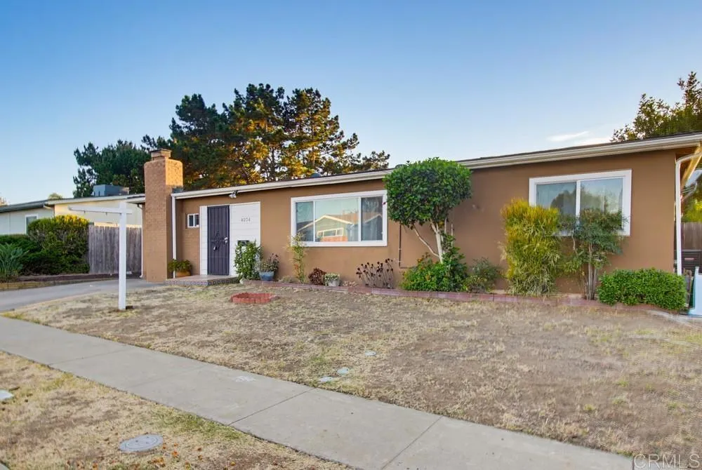 https://cdn.realtyfeed.com/cdn/127/306778813/8d426d2af2e9c1d13e993f0c4a00dcdc.webp