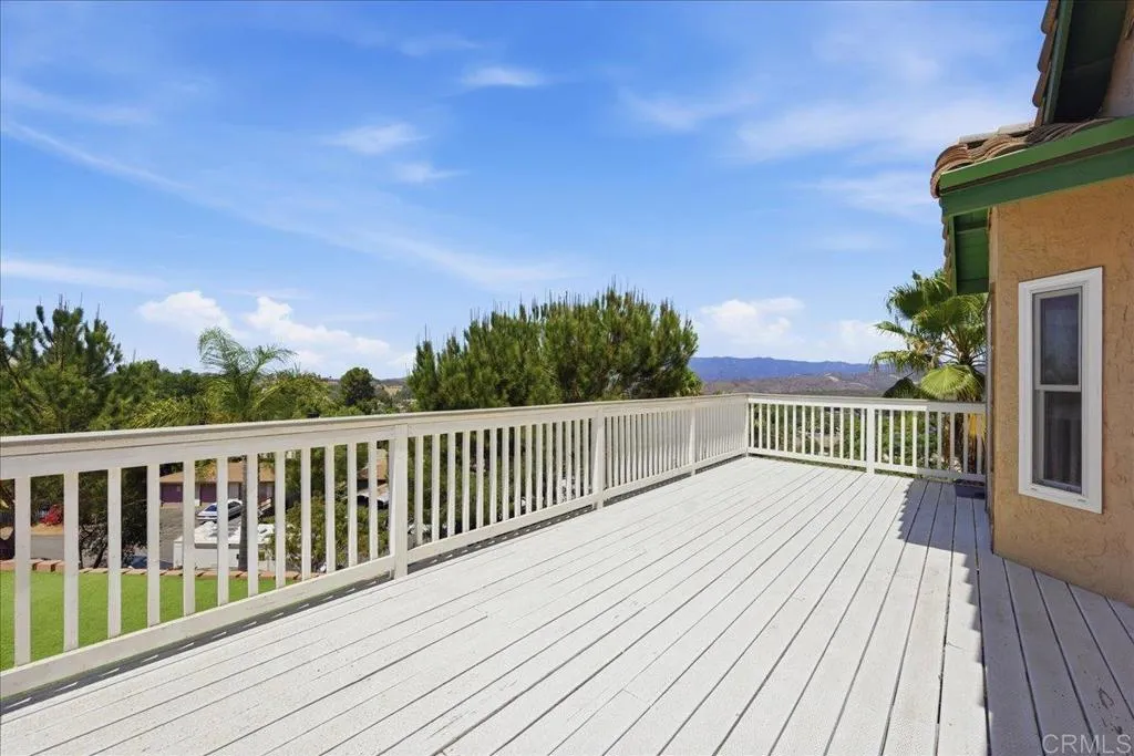 https://cdn.realtyfeed.com/cdn/127/306778927/147c257a6c3daae3163d46e63cfdf1e8.webp
