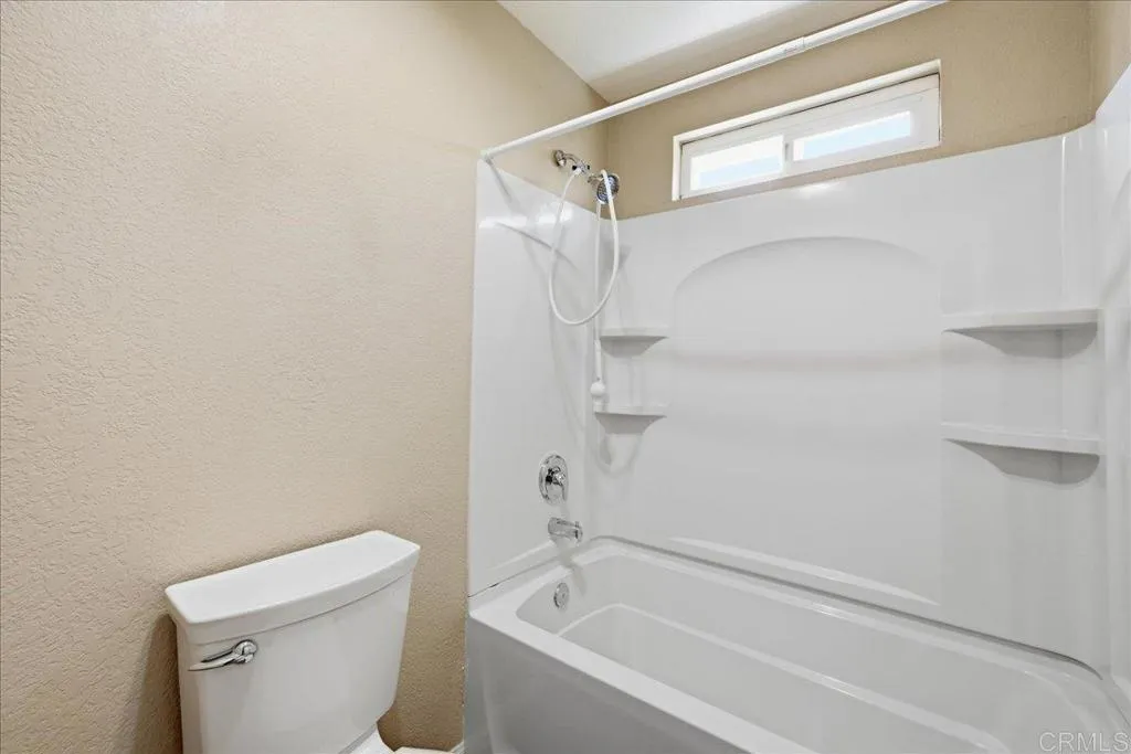 https://cdn.realtyfeed.com/cdn/127/306778927/3437045ffb8b91e0f8a2535cca4ead9a.webp