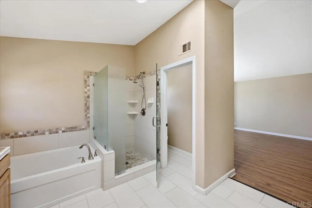 https://cdn.realtyfeed.com/cdn/127/306778927/969c6e0be2cc1a756899a972f4f3979f.webp