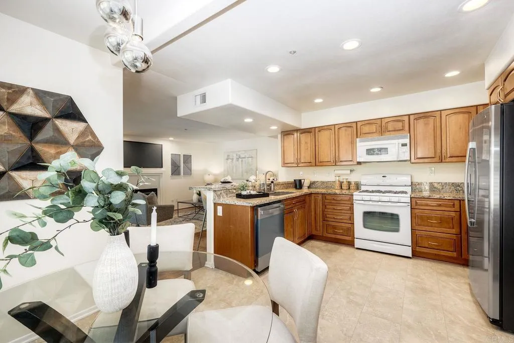 https://cdn.realtyfeed.com/cdn/127/306778940/00c7eeba150602defc3a539b41015a24.webp
