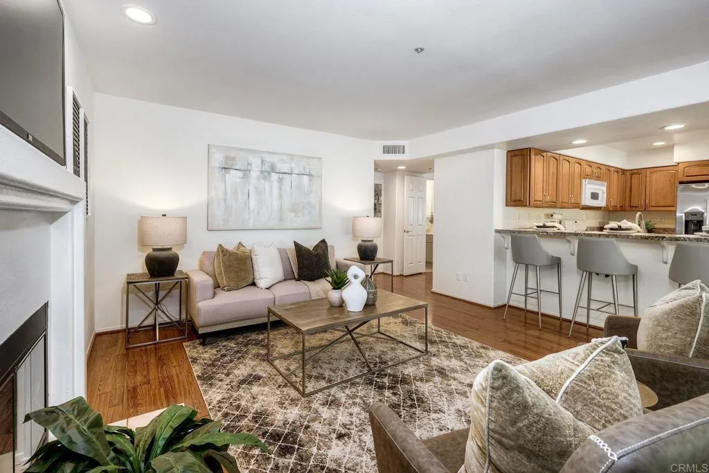 https://cdn.realtyfeed.com/cdn/127/306778940/7ec83e9bf5791cc82ef805c8a716252c.webp