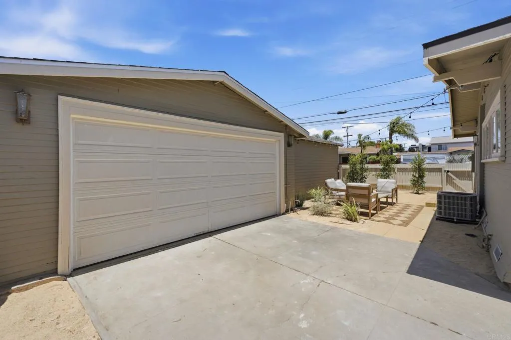 https://cdn.realtyfeed.com/cdn/127/306779045/4600a0d4dcad1d5c388cff4ad06d2e1a.webp