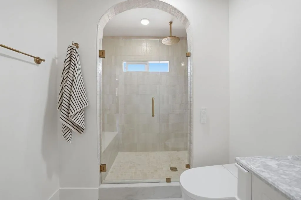 https://cdn.realtyfeed.com/cdn/127/306779045/52516550d725f1fcaa1b84e4a6a3efd8.webp