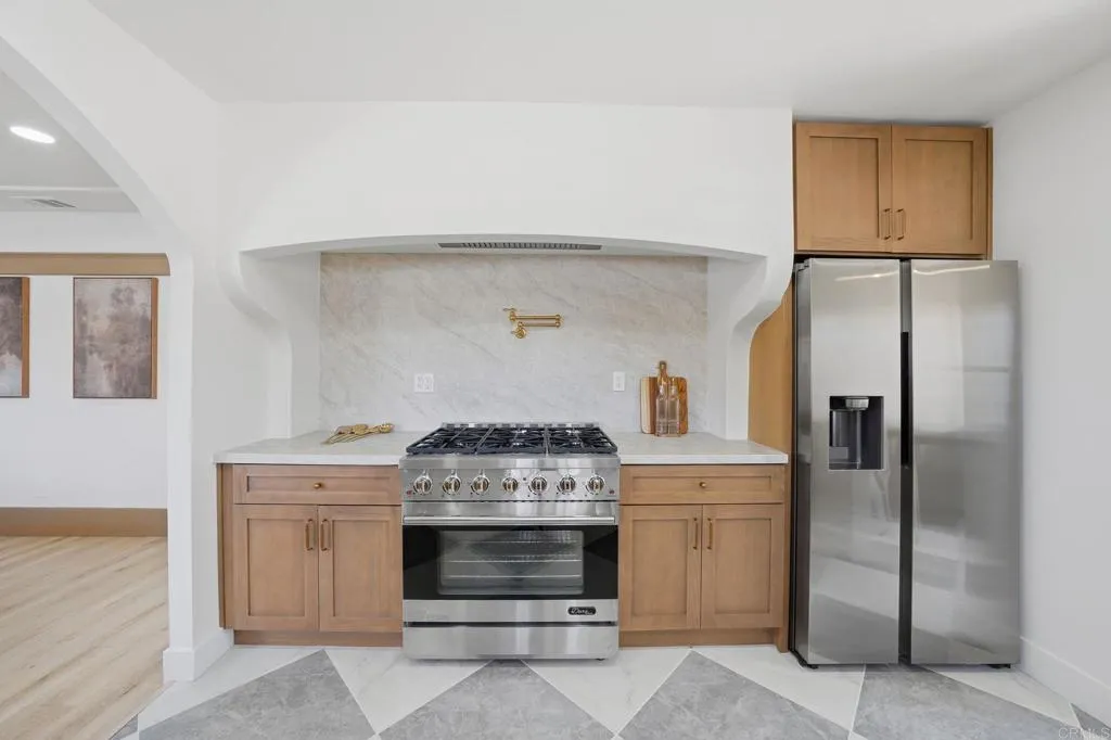 https://cdn.realtyfeed.com/cdn/127/306779045/c3b2973e38f771fd0a6b4478f4a0cb2a.webp