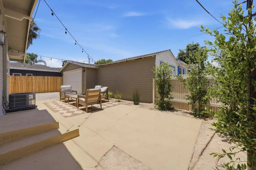 https://cdn.realtyfeed.com/cdn/127/306779045/fd1a500c811d5b2b329388286bdd3859.webp