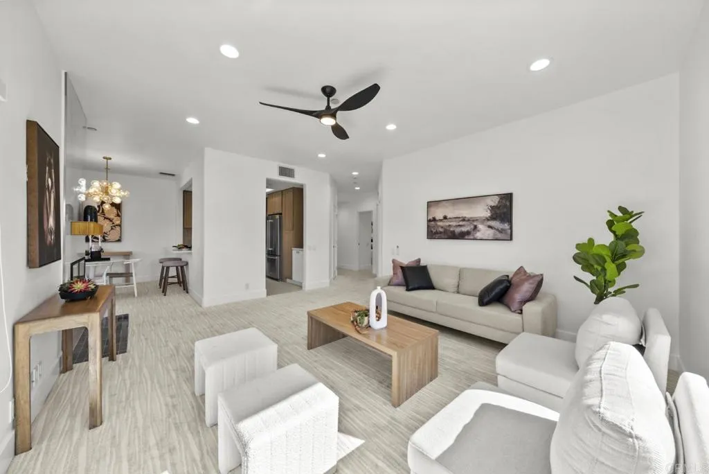 https://cdn.realtyfeed.com/cdn/127/306779051/43415ac631ad967b7b0ee29fbb190c97.webp