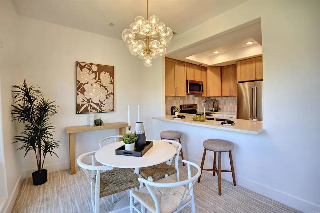 12122 Royal Birkdale Row Unit 303, San Diego, CA 92128 - Photo 3 of 25, San Diego, CA