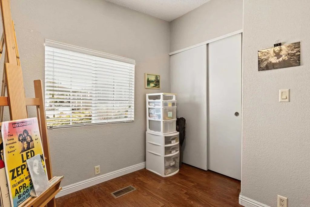 https://cdn.realtyfeed.com/cdn/127/306779106/09f0d78102ff71c65b1ab831e8dc7ff8.webp