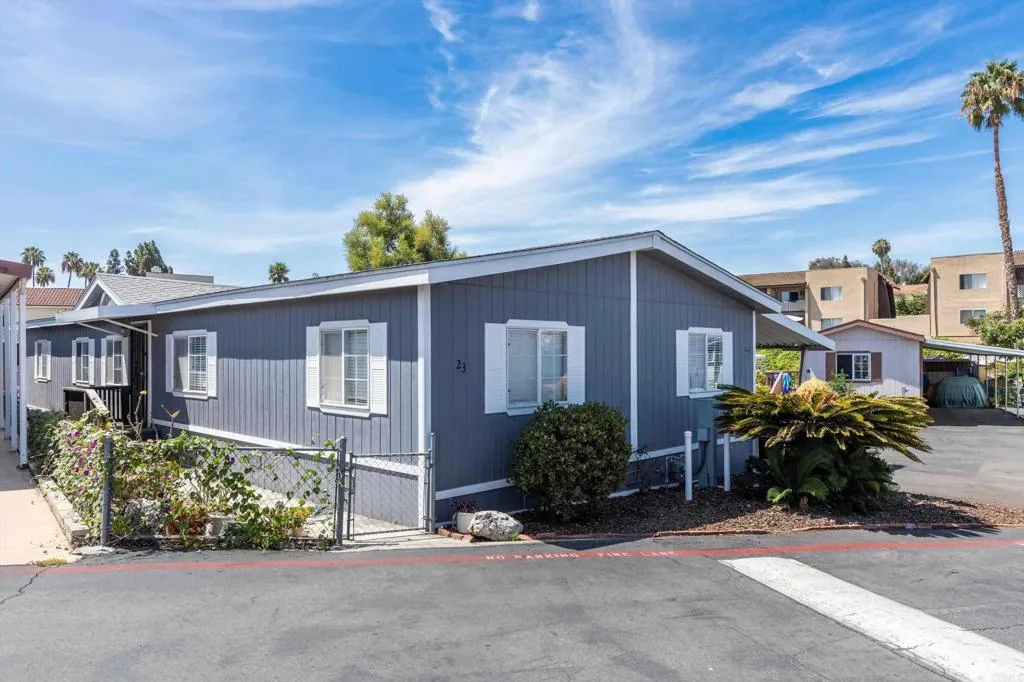 https://cdn.realtyfeed.com/cdn/127/306779106/df99a4cc93d5d5b85d7fac7c9fda947f.webp