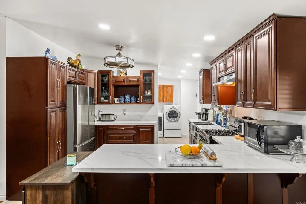 https://cdn.realtyfeed.com/cdn/127/306779106/faa1a83a10b66f6f442b289ff01678d2.webp