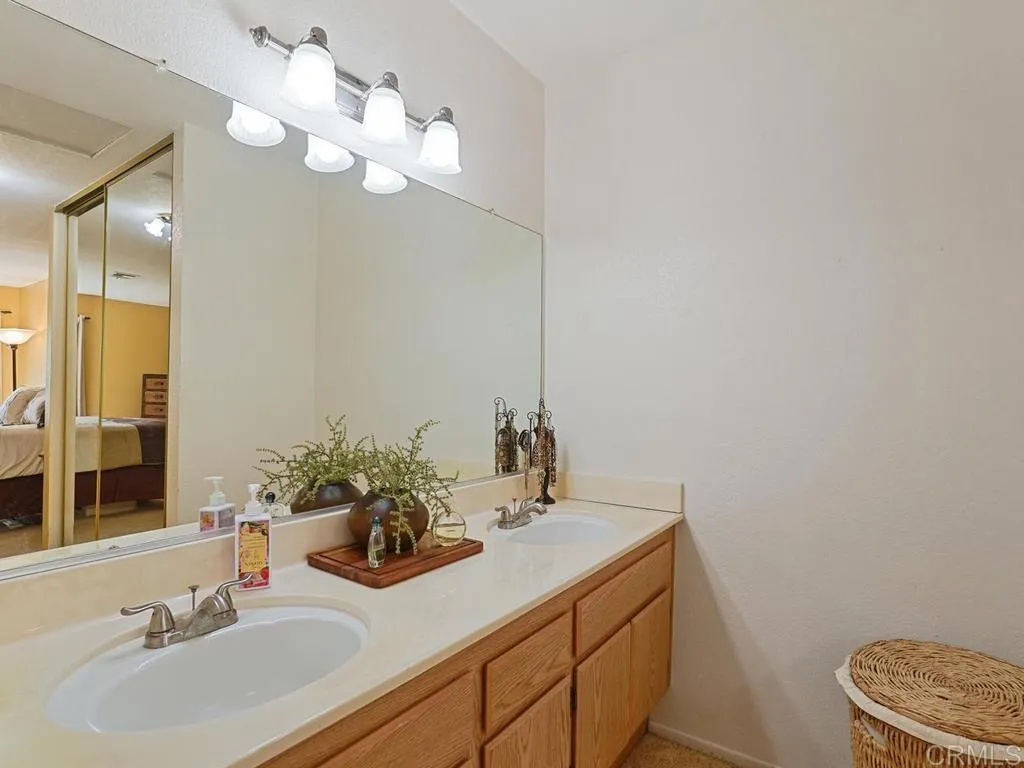 https://cdn.realtyfeed.com/cdn/127/306779112/2073d632e6c50c957798a2e485ff3569.webp