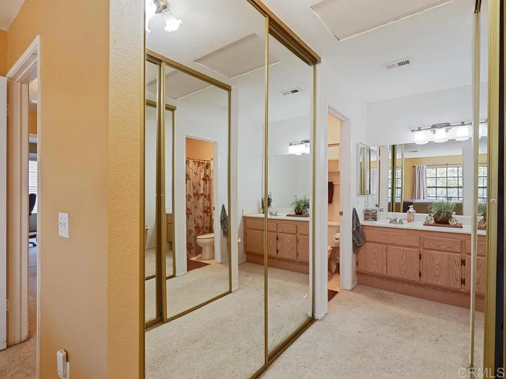 https://cdn.realtyfeed.com/cdn/127/306779112/4829ba30b9c4748967cf2cdac615e03a.webp