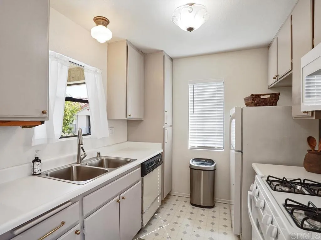 https://cdn.realtyfeed.com/cdn/127/306779112/681e334b2c4a9e6a30d52ca5c75a6fbe.webp