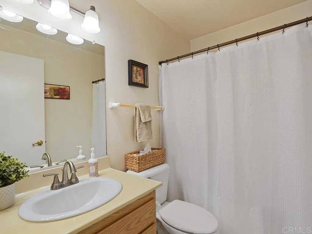 https://cdn.realtyfeed.com/cdn/127/306779112/bf385d6da82d027b1951f631f2d9eaa8.webp