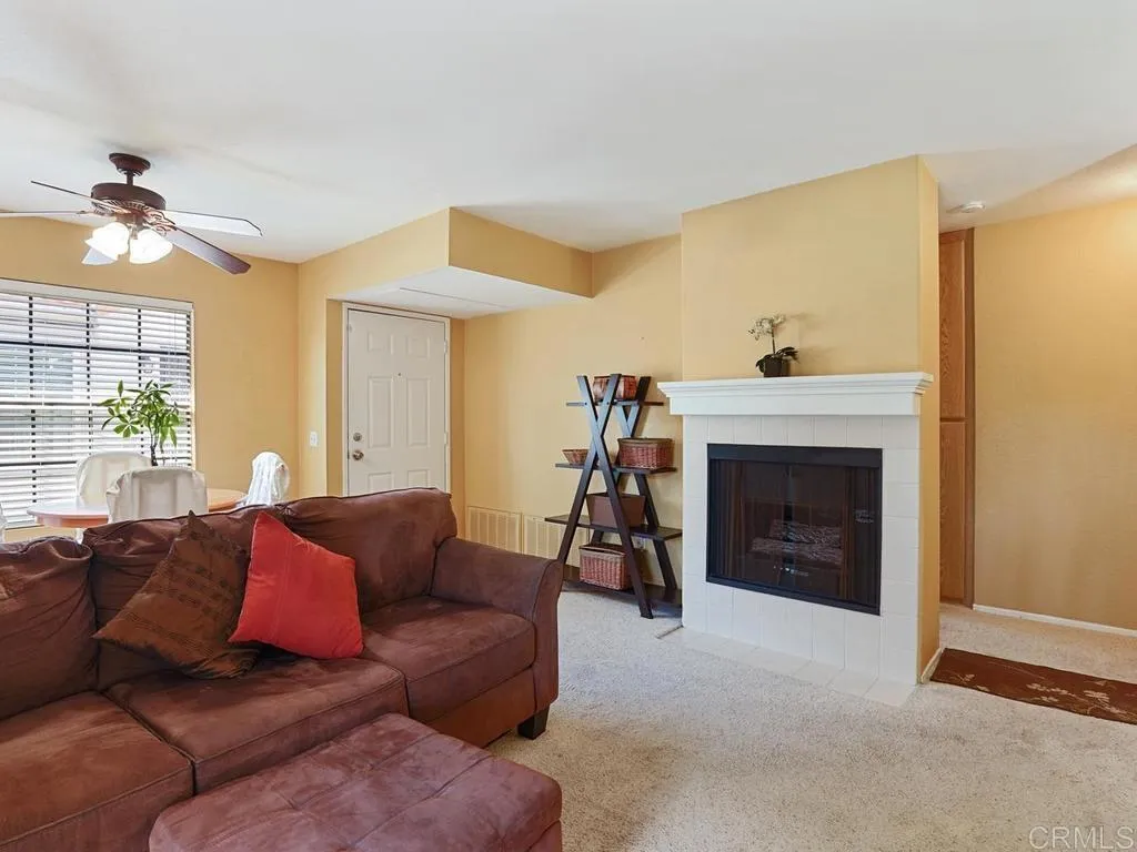 https://cdn.realtyfeed.com/cdn/127/306779112/e9318df3761eb9646cc1ec809ce98b02.webp