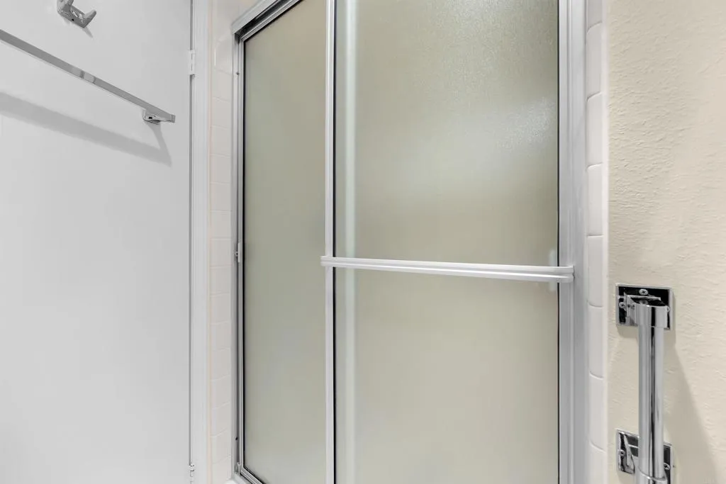 Photo #12: PTP2605684 Listing: Photo #12