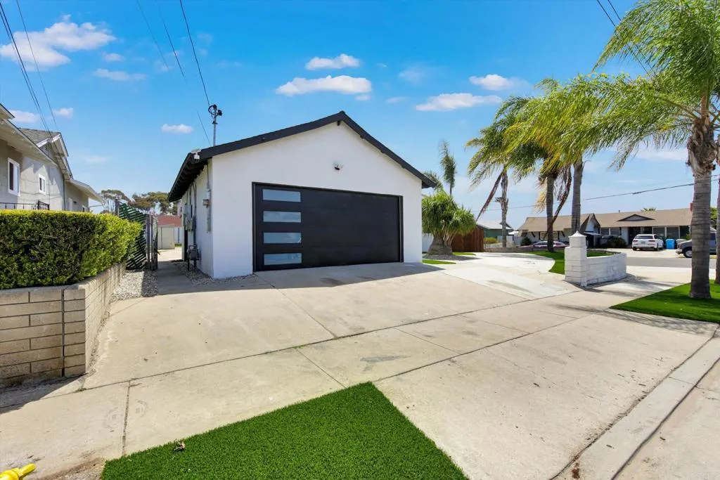 https://cdn.realtyfeed.com/cdn/127/306779142/15dd6023b1b7fba66ecc0e04fae4ef93.webp