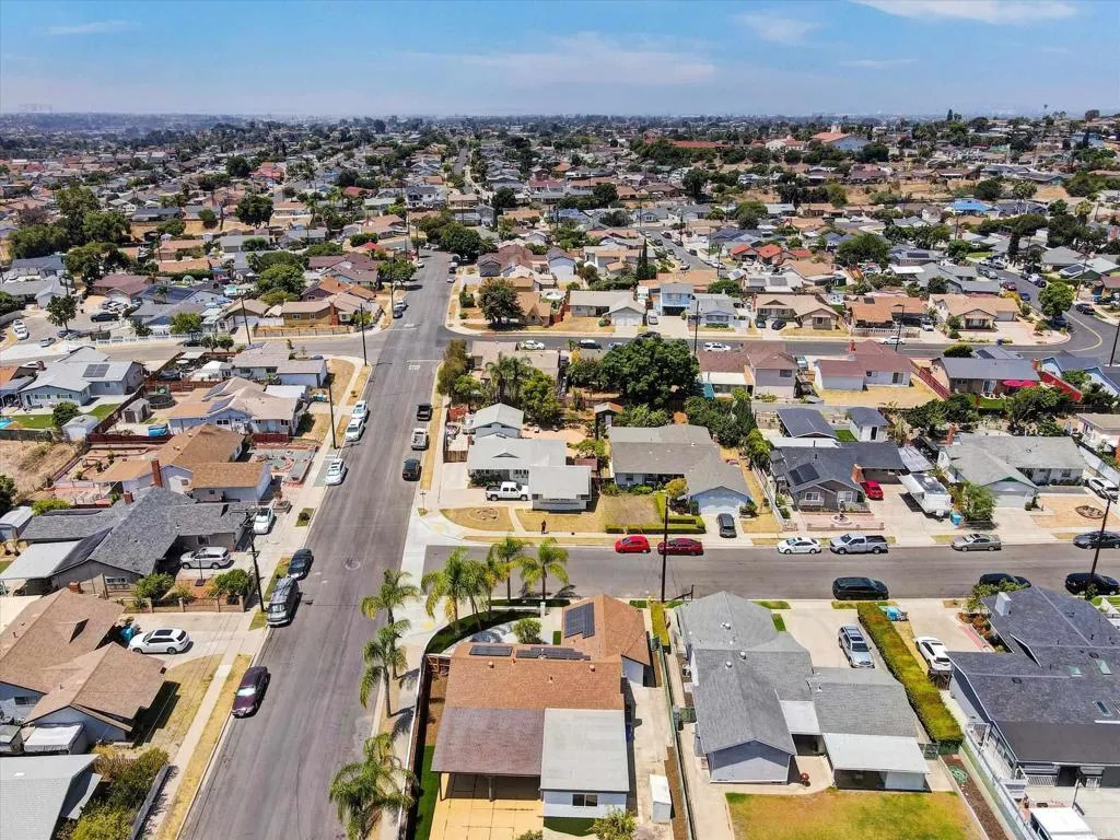 https://cdn.realtyfeed.com/cdn/127/306779142/2a0108e458c29e47e6385bf91f6936bd.webp