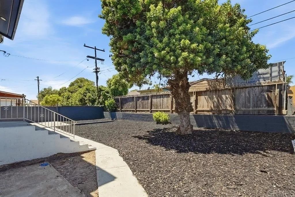 https://cdn.realtyfeed.com/cdn/127/306779208/807364c8742c59d1866fa5594b9dac3d.webp