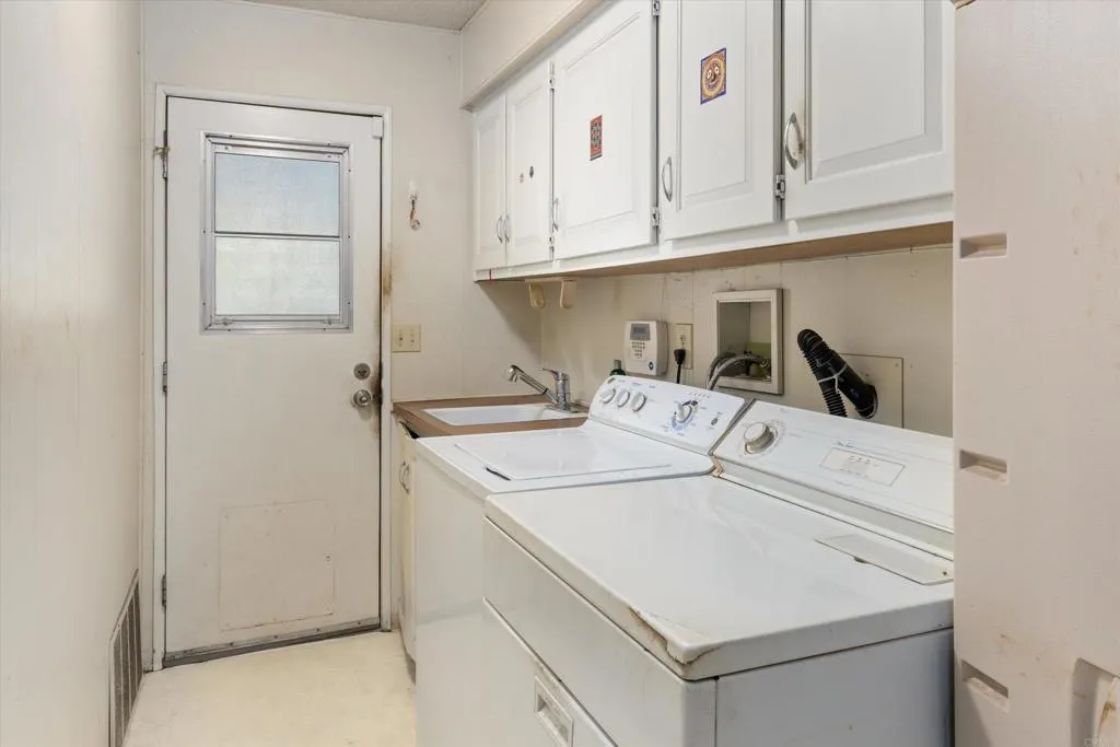 https://cdn.realtyfeed.com/cdn/127/306779293/361ebd4a67e30023ff2eb5d202951cbf.webp