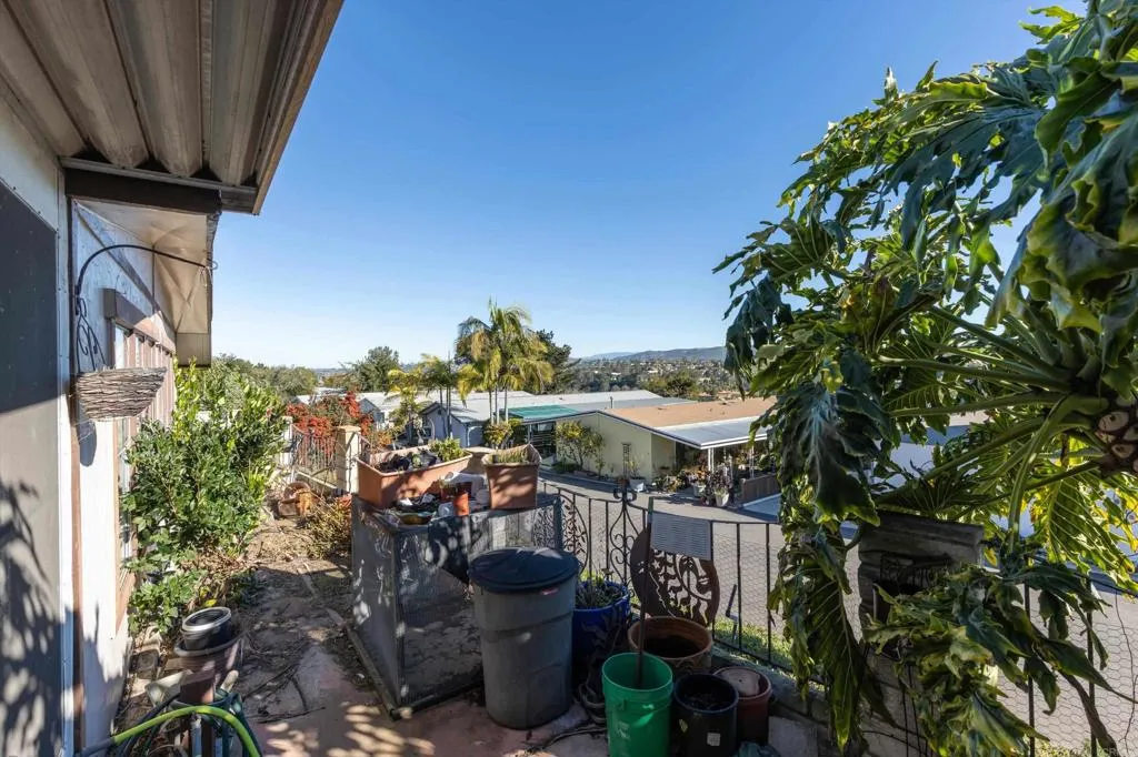 https://cdn.realtyfeed.com/cdn/127/306779293/49eba57fe2038500eec06c5528a80672.webp