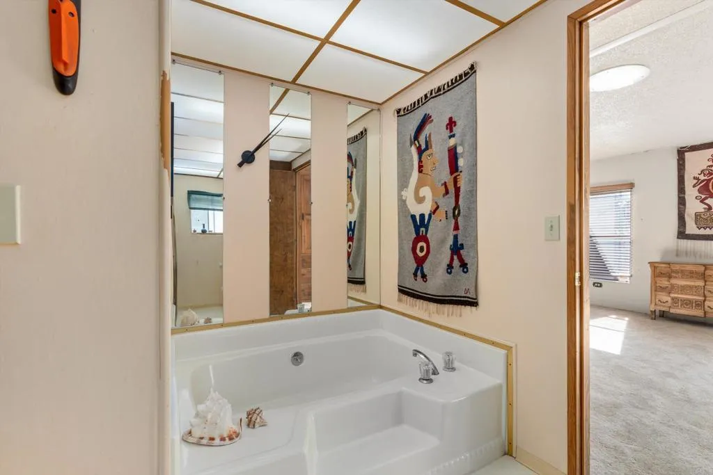 https://cdn.realtyfeed.com/cdn/127/306779293/5d0fdc633bbd53675e41adfc06a8772e.webp