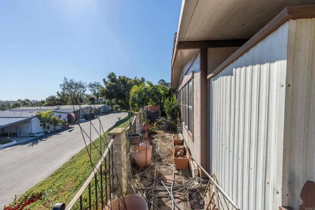 https://cdn.realtyfeed.com/cdn/127/306779293/945d7e68f3606308a4ffa3f964685f57.webp