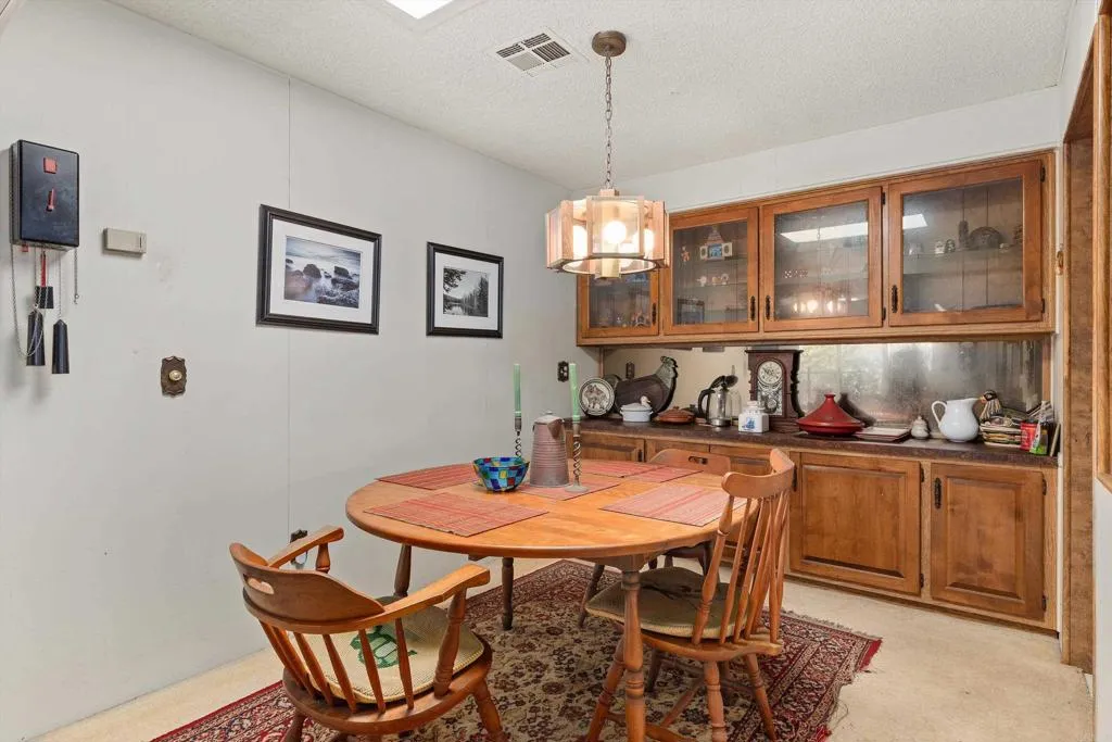 https://cdn.realtyfeed.com/cdn/127/306779293/be45cfae0dcd0df14b003f1f1dfab048.webp