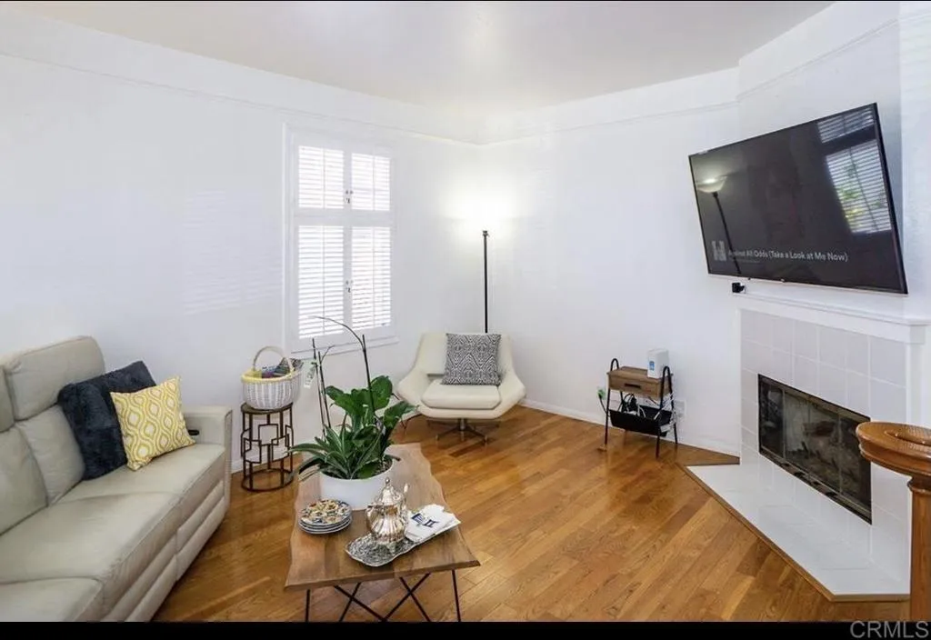 820 Diamond Street Unit 1, San Diego, CA 92109 - Photo 5 of 25, San Diego, CA