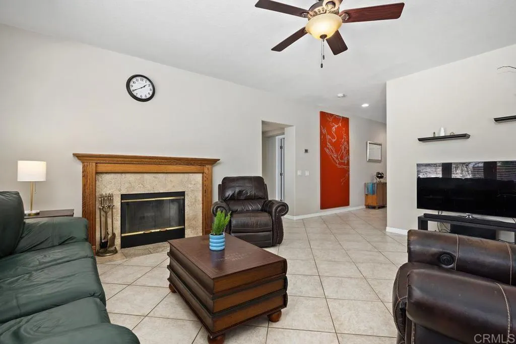 1178 Newcastle Court, Oceanside, CA 92056 - Photo 5 of 35, Oceanside, CA