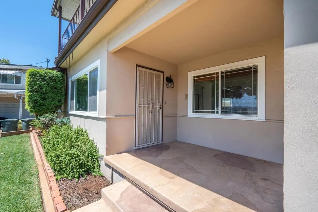 986 Peppervilla Court, El Cajon, CA 92021 - Photo 5 of 49, El Cajon, CA