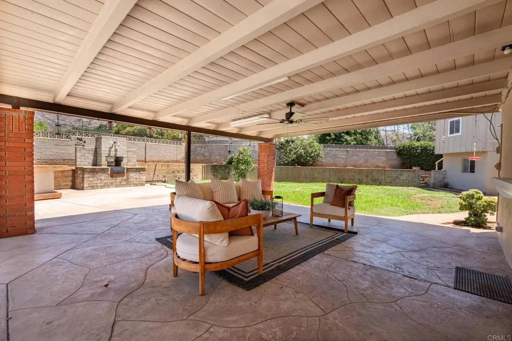 https://cdn.realtyfeed.com/cdn/127/306779414/a706198b60cf628d494aa7748870e2e7.webp
