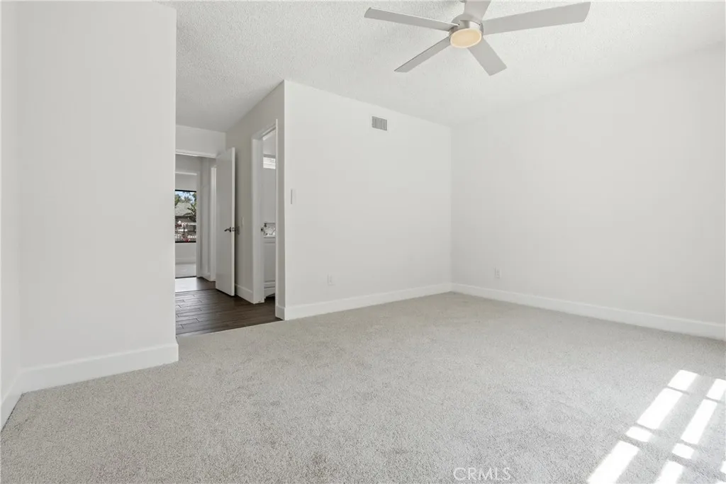 https://cdn.realtyfeed.com/cdn/127/306779416/01c88841e4de9eb1d4ee995a043f23bb.webp