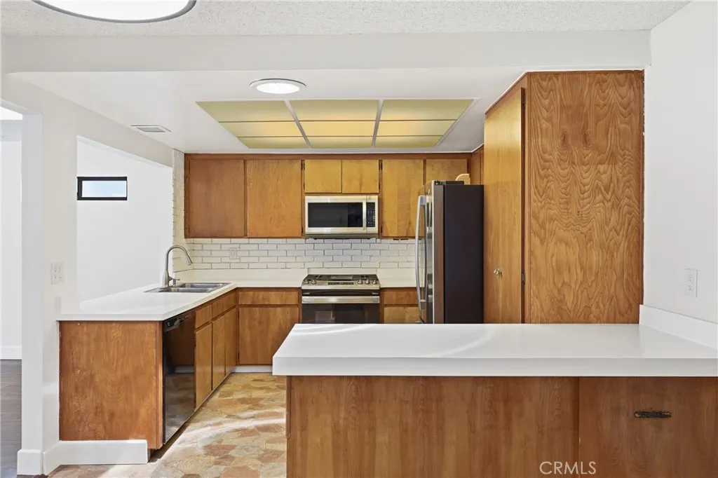 943 Armacost Road, San Diego, CA 92114 - Photo 5 of 26, San Diego, CA