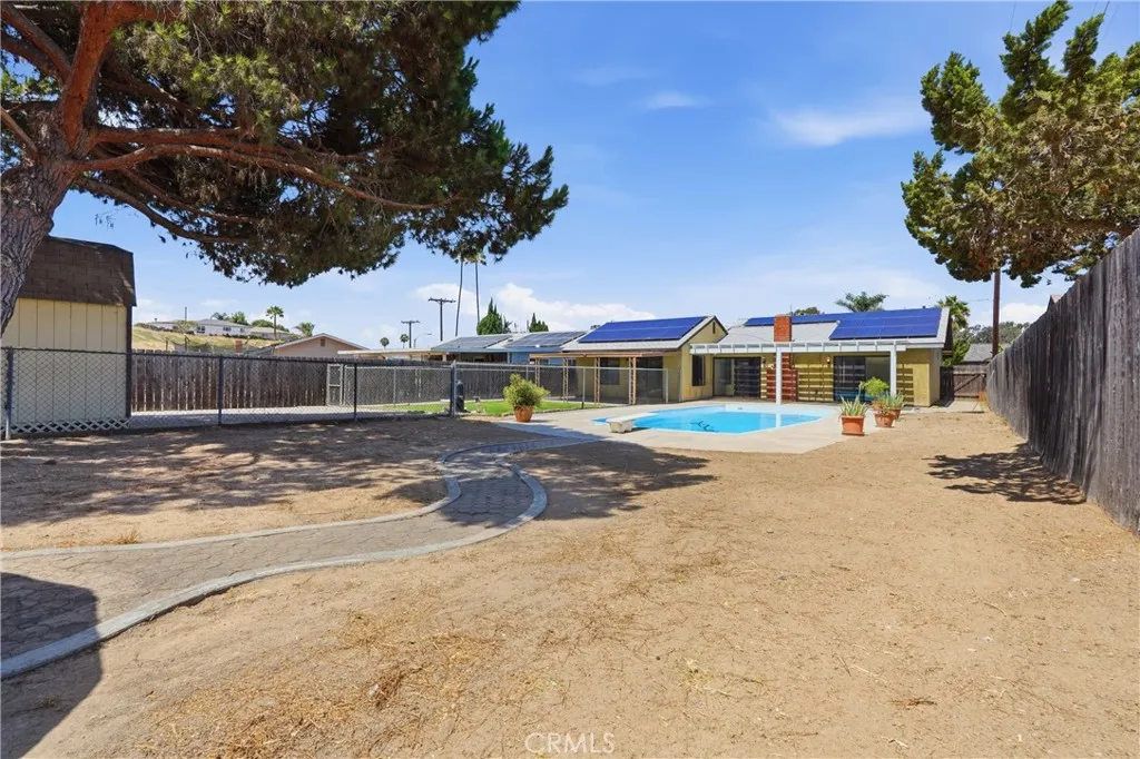 https://cdn.realtyfeed.com/cdn/127/306779416/5e4b4194f529ce4cf4fc2230329e8c89.webp