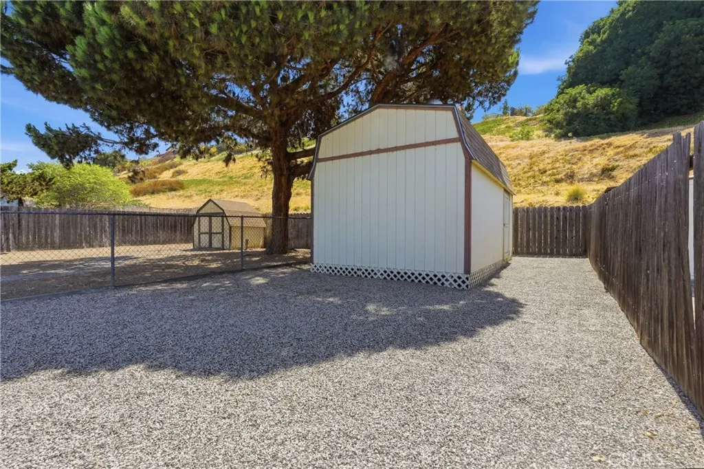 https://cdn.realtyfeed.com/cdn/127/306779416/8ddd0bb43dffea8a10279934147c1ee4.webp