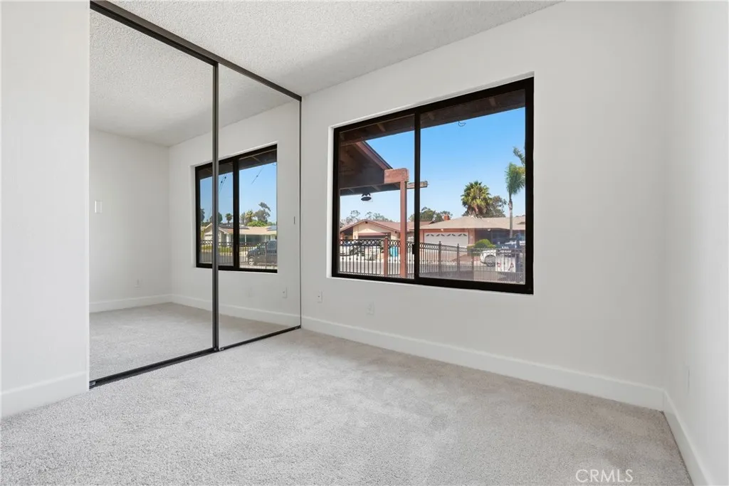 https://cdn.realtyfeed.com/cdn/127/306779416/ee0f915297693dbd5d6fb27f5a49beeb.webp