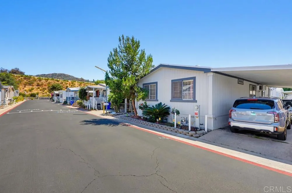 https://cdn.realtyfeed.com/cdn/127/306779456/15226a47aad02df55af03c9acdae7c8c.webp