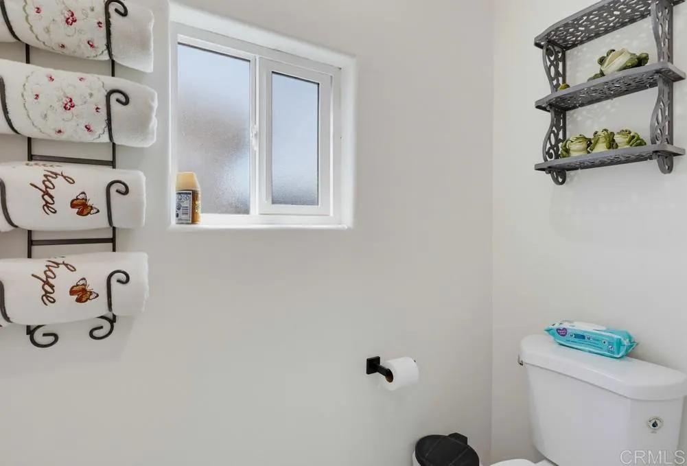 https://cdn.realtyfeed.com/cdn/127/306779456/7da6301ae9721c5a5c4252e35c76beaf.webp
