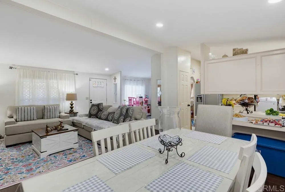 https://cdn.realtyfeed.com/cdn/127/306779456/ca806ec5db3c3516ee7c59a40541c835.webp