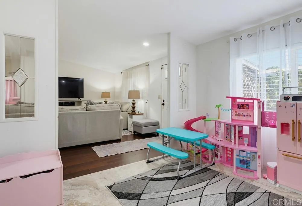 https://cdn.realtyfeed.com/cdn/127/306779456/fde5598d857b9fb26daf8e004ae37290.webp