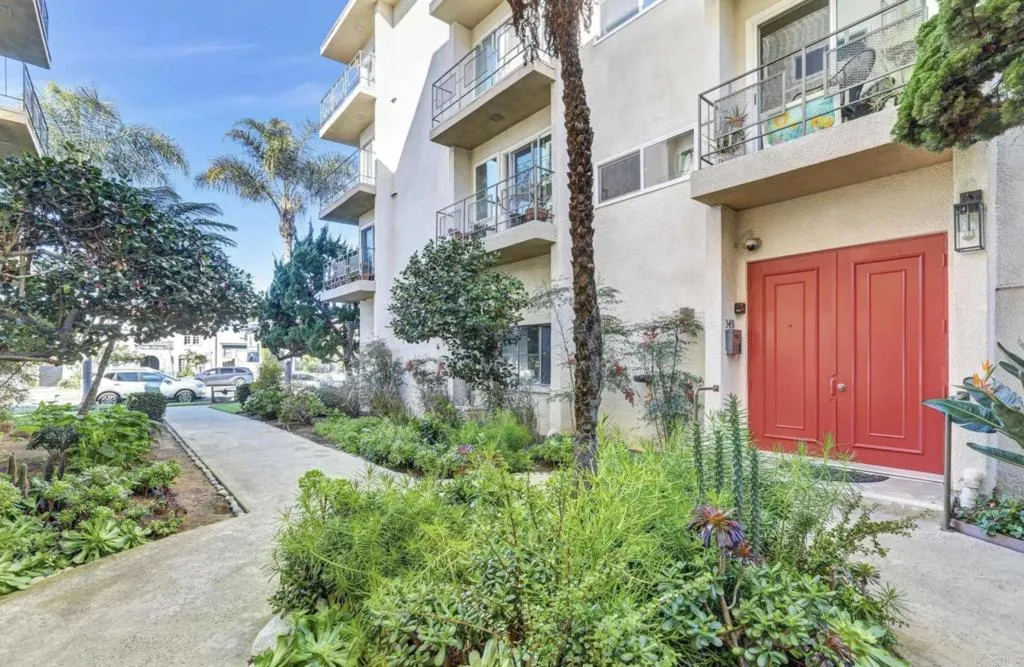 https://cdn.realtyfeed.com/cdn/127/306779467/89a091fe3d4b4f145808ab8e711b1541.webp