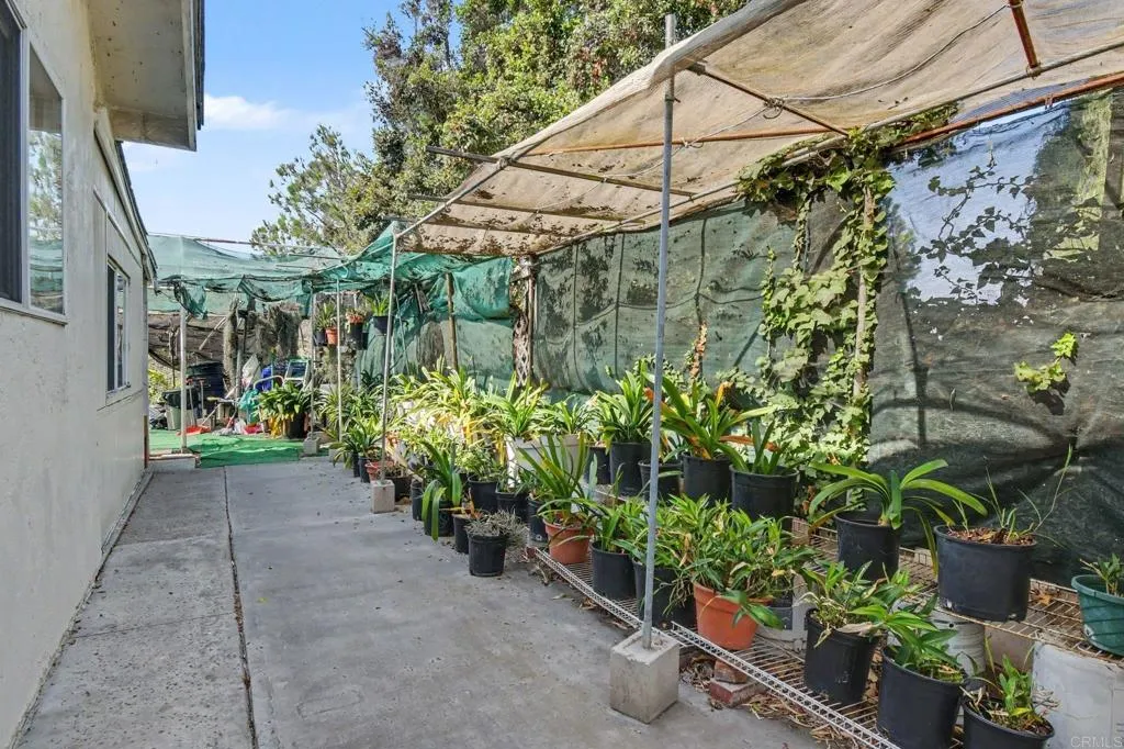 https://cdn.realtyfeed.com/cdn/127/306779475/0fc9385ca7dd1644a0a699fcaa8918de.webp