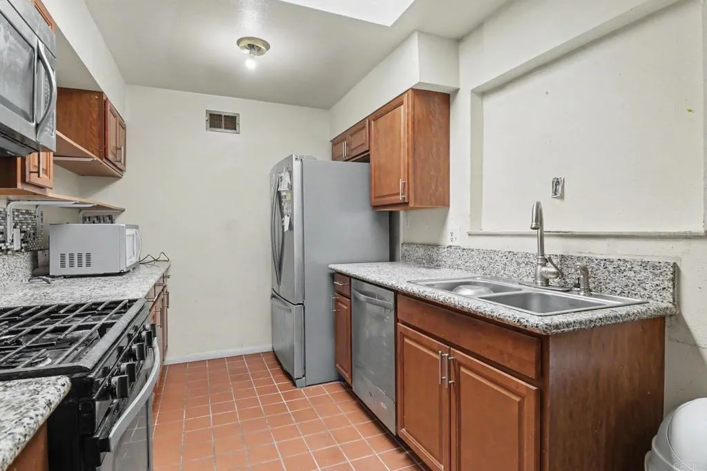 https://cdn.realtyfeed.com/cdn/127/306779475/3227e9ab0759bf0c2957f0fc72352f17.webp