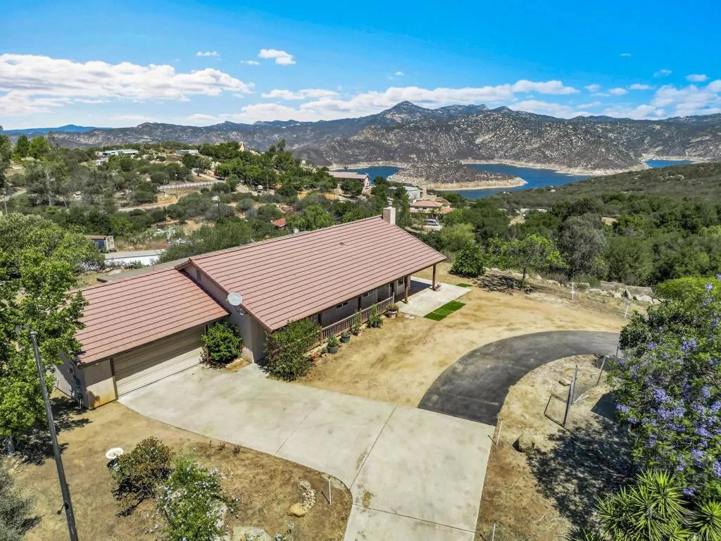 https://cdn.realtyfeed.com/cdn/127/306779491/2311cb9856453487a984a55d843bc74b.webp
