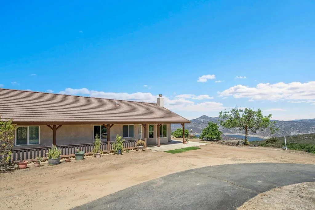 https://cdn.realtyfeed.com/cdn/127/306779491/53c5e4793774d4421fa8fae988b3d08e.webp