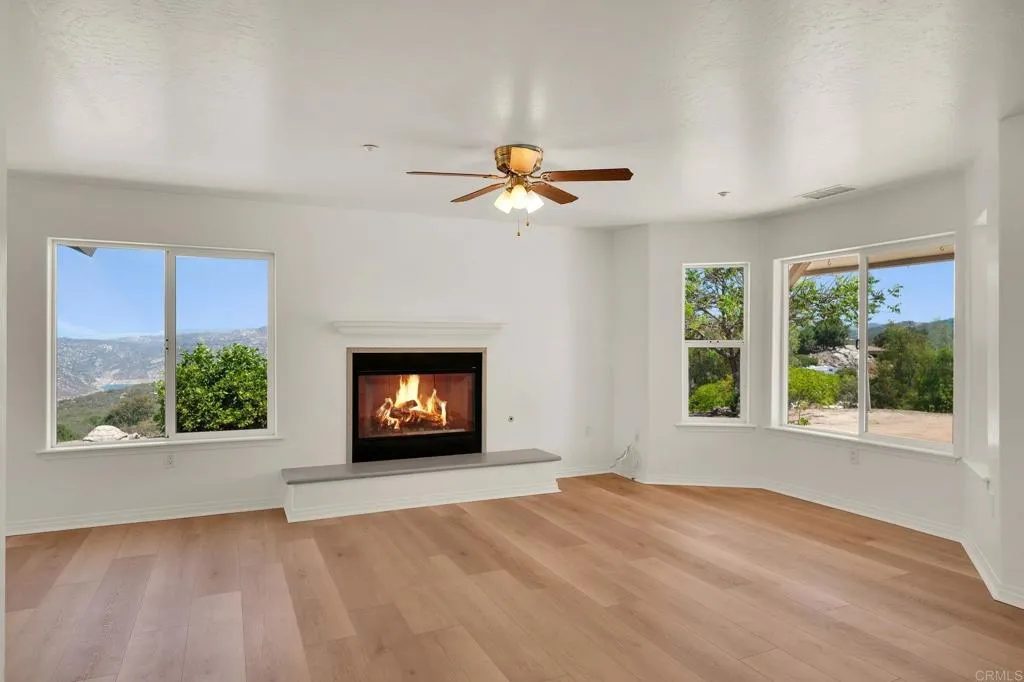 https://cdn.realtyfeed.com/cdn/127/306779491/5960db1578fb0c583e7403e44eb41b99.webp